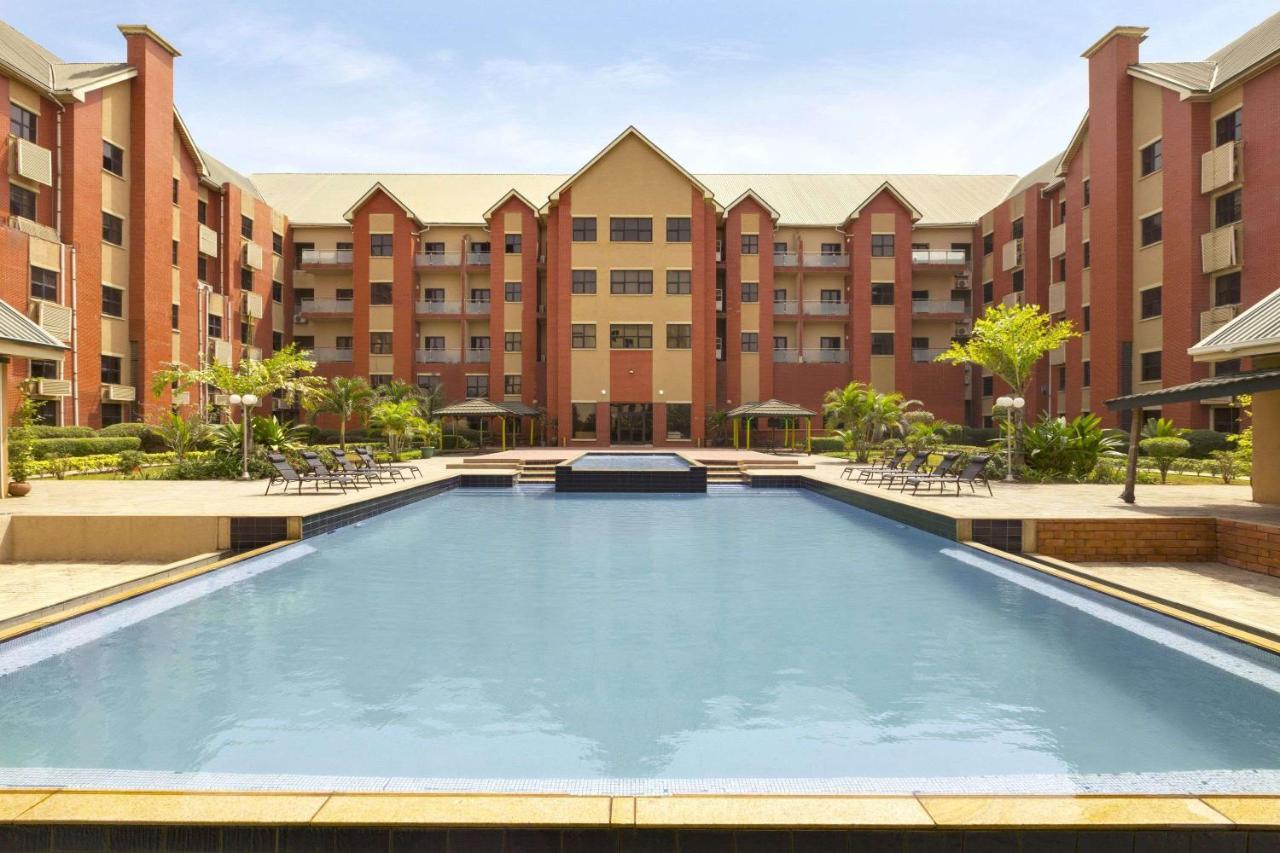 Hawthorn Suites By Wyndham Abuja Esterno foto