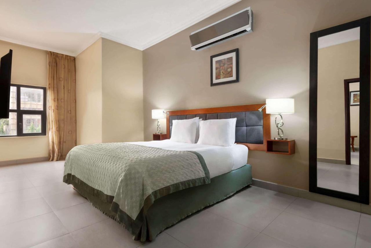 Hawthorn Suites By Wyndham Abuja Esterno foto