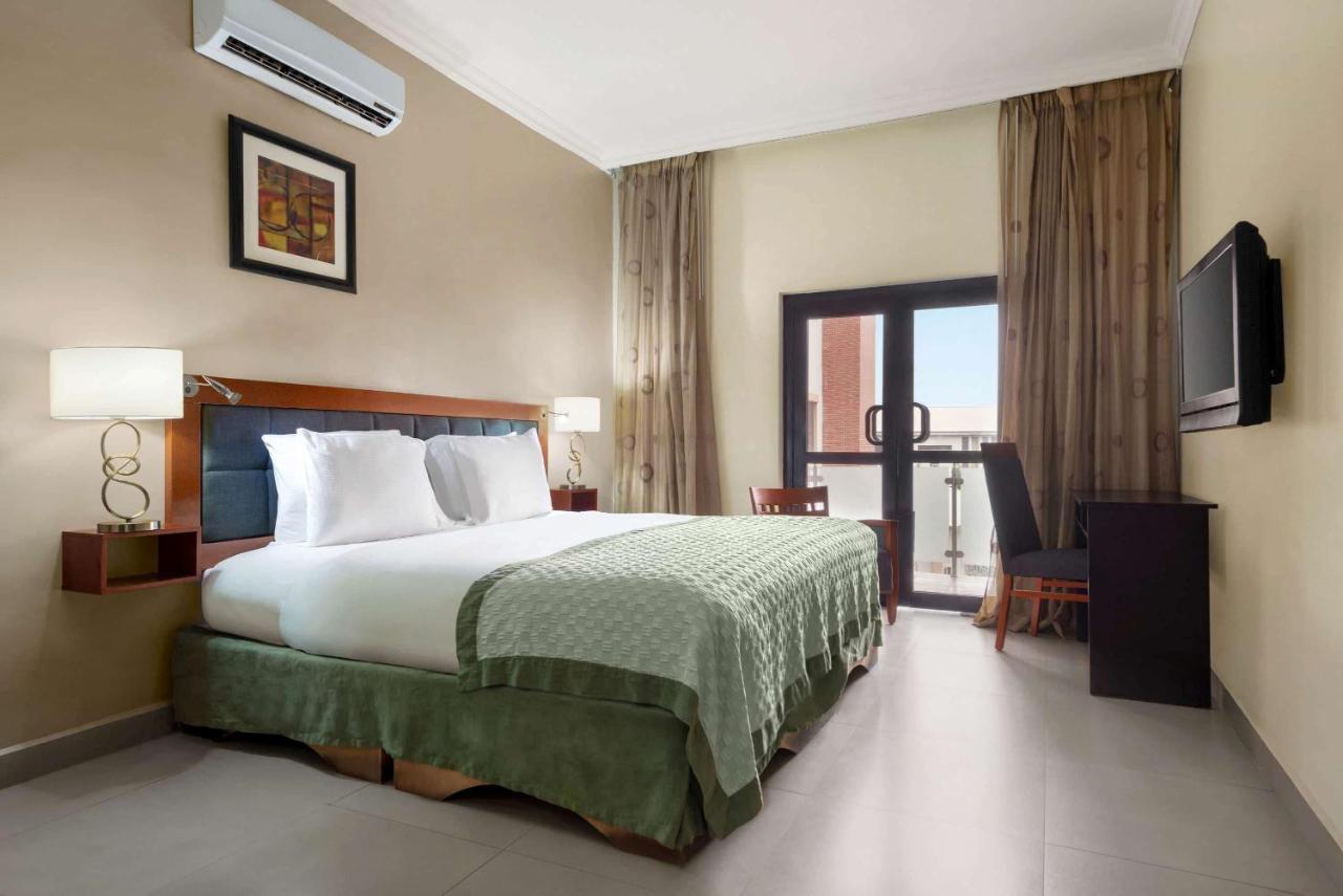 Hawthorn Suites By Wyndham Abuja Esterno foto