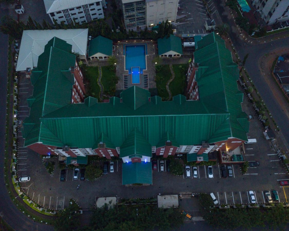 Hawthorn Suites By Wyndham Abuja Esterno foto