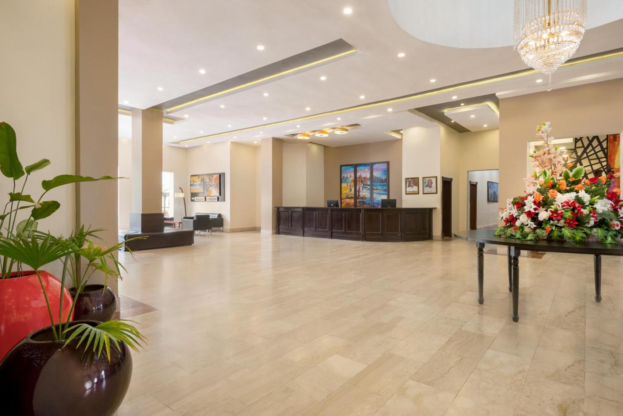 Hawthorn Suites By Wyndham Abuja Esterno foto
