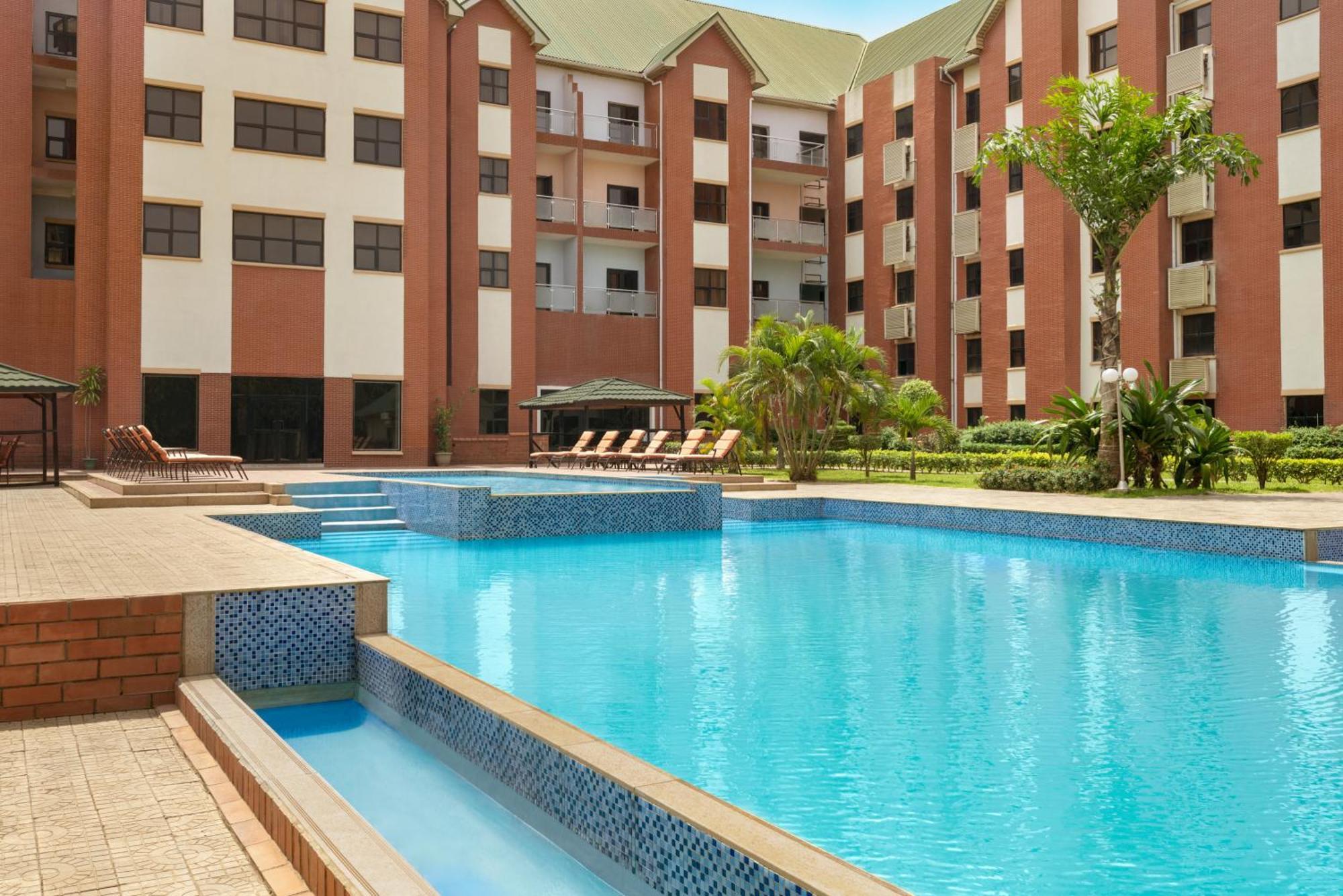 Hawthorn Suites By Wyndham Abuja Esterno foto