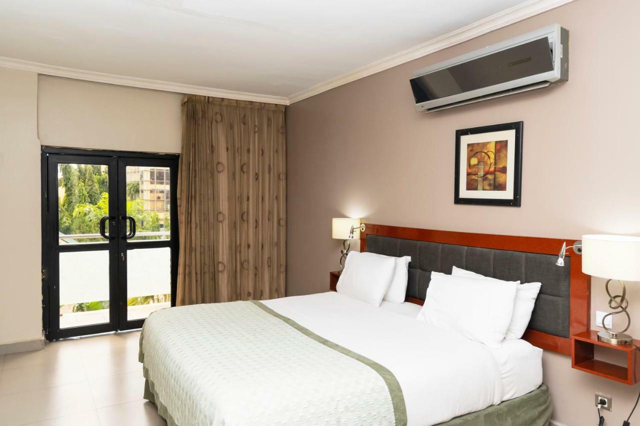Hawthorn Suites By Wyndham Abuja Esterno foto