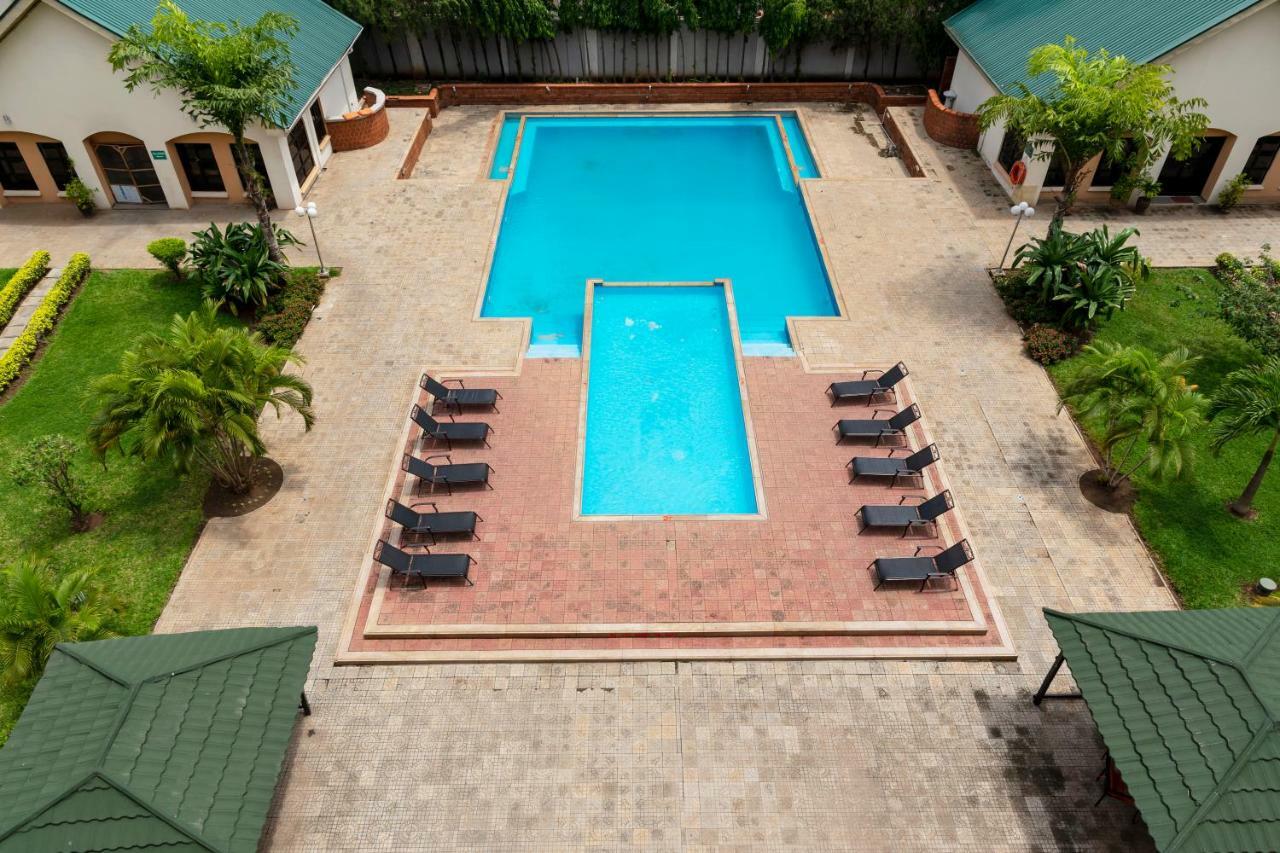 Hawthorn Suites By Wyndham Abuja Esterno foto