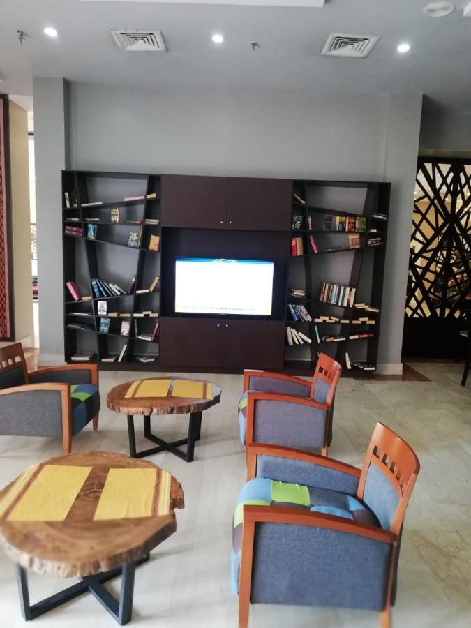 Hawthorn Suites By Wyndham Abuja Esterno foto